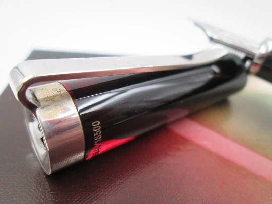 Montblanc Franz Kafka. 2004. Dark red translucent precious resin