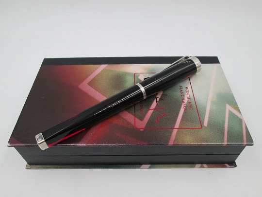 Montblanc Franz Kafka. 2004. Dark red translucent precious resin