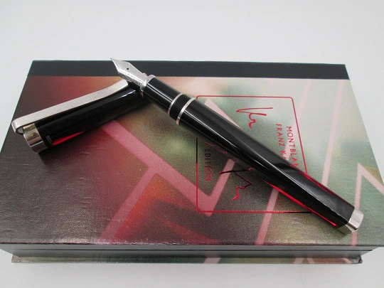 Montblanc Franz Kafka. 2004. Dark red translucent precious resin