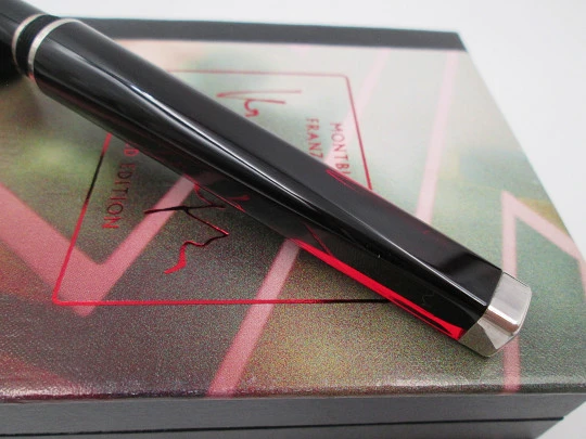 Montblanc Franz Kafka. 2004. Dark red translucent precious resin