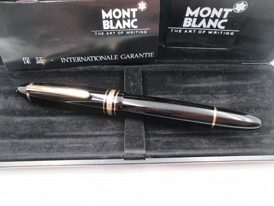 Montblanc Meisterstück 146. Resina negra y chapados oro. Años 80