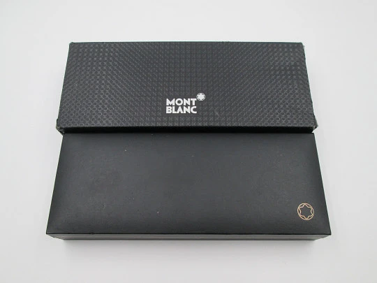 Montblanc Meisterstück 149. Resina negra y chapados oro. 18k. Estuche