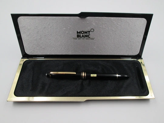 Montblanc Meisterstück Classique fountain pen. Box. 2005