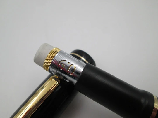 Montblanc Meisterstück Le Grand mechanical pencil. Gold plated details and black resin. Box