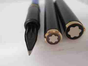 Montblanc Noblesse. Black lacquer & gold plated. Cartridge. 14k nib. 1970's