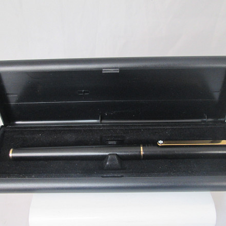 MONT BLANC NOBLESSE ビンテージ　万年筆 黒 専用ケース付き montblanc-noblesse.-black-
