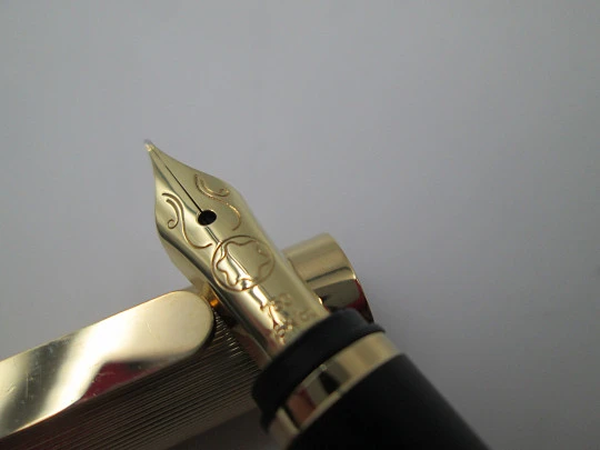 Montblanc Noblesse. Laminada en oro. Carga convertidor. 1970. Estuche Montblanc Noblesse. Laminada en oro. Carga convertidor. 1970. Estuche