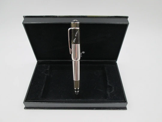 Montblanc William Faulkner. 2007. Black and brown resin