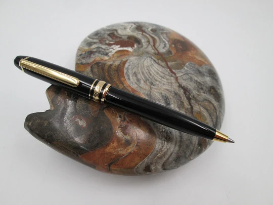 Montblanc Wolfgang Amadeus Mozart. 2002. Black resin