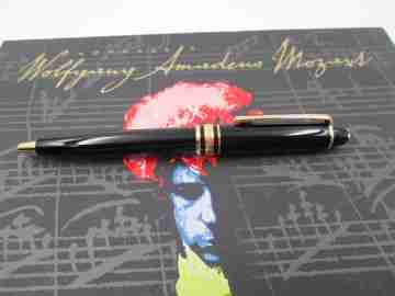 Montblanc Wolfgang Amadeus Mozart. Resina negra. 2002