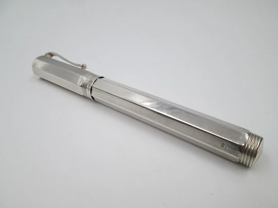 Montegrappa Reminiscence. 925 sterling silver. 1980's. Italy. 18k gold nib