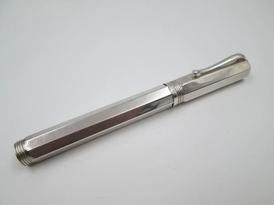 Montegrappa Reminiscence. 925 sterling silver. 1980's. Italy. 18k gold nib