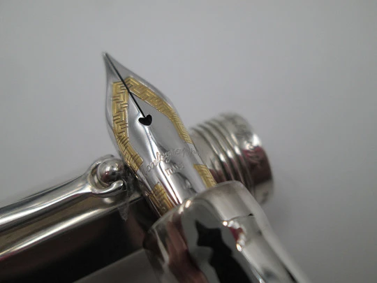 Montegrappa Reminiscence. 925 sterling silver. 1980's. Italy. 18k gold nib