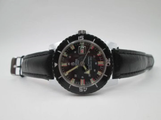 Mortima Super Datomatic 6 ATM dive watch. Calendar. Steel / chrome metal