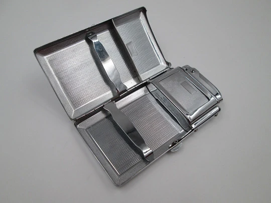 Mosda Streamline cigarette case and lighter. Silver metal. Petrol. 1950's