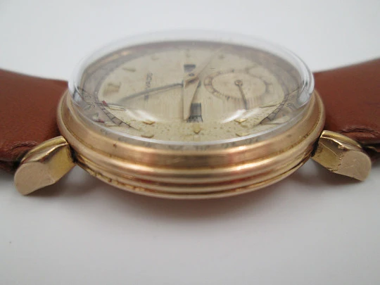 Movado Calendograph. Triple-Date Calendar. 18k gold. 1940's. Manual wind