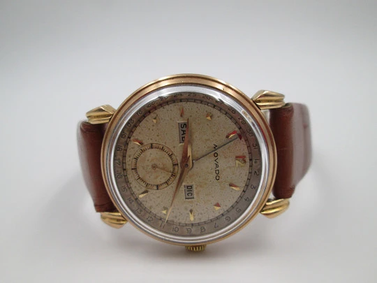 Movado Calendograph. Triple-Date Calendar. 18k gold. 1940's. Manual wind