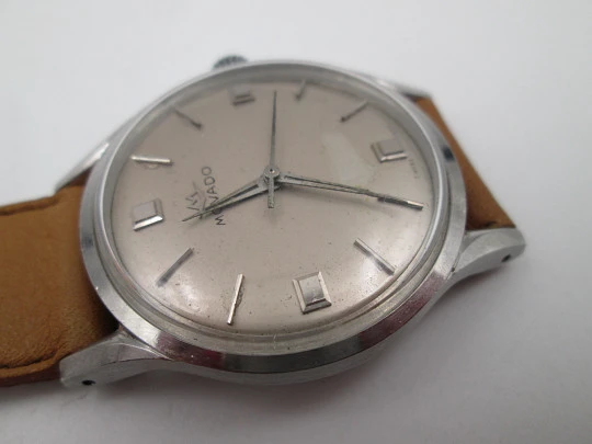 Movado Sub Sea. Acero inoxidable. Automático. Dial gris. Segundero central. 1960