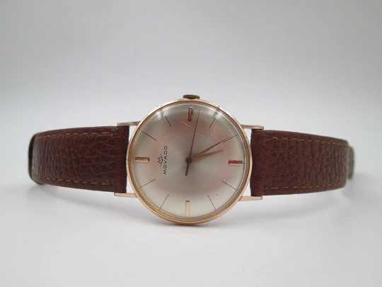 Movado. 20 microns gold plated & steel. Manual wind. Sweep second. 1960's