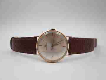 Movado. Acero y chapado oro 20 micras. Cuerda manual. Segundero. 1960