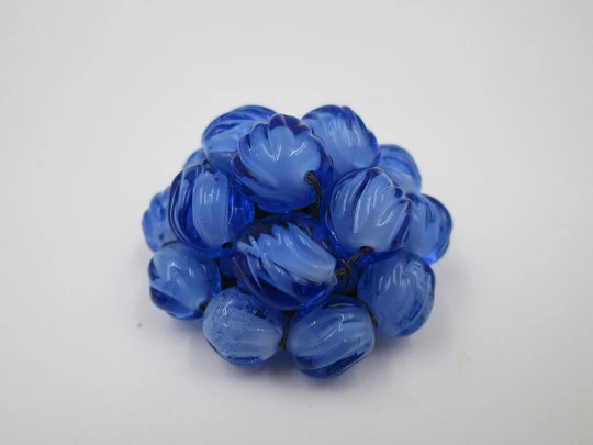 Murano glass circular button. Silver-plated metal and bitone blue beads. Europe. 1960's