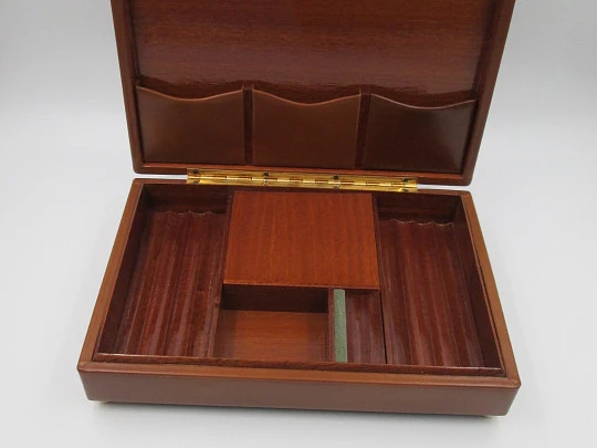 Musical tobacco table desk box. Wood and brown leather. Manual wind. Europe. 1970's Musical tobacco table desk box. Wood and brown leather. Manual wind. Europe. 1970's