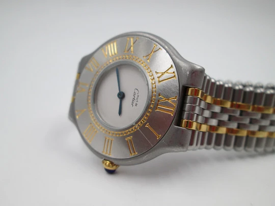 Must de Cartier 21 mujer. Acero inoxidable y detalles oro. Cuarzo. Brazalete. 1990