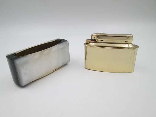 Mylflam Diplomat automatic table lighter. Marble resin and gold plated metal. Germany