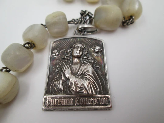 Nacre and silver rosary. Holy Christ of Burgos & Virgin Mary medals. 1910's