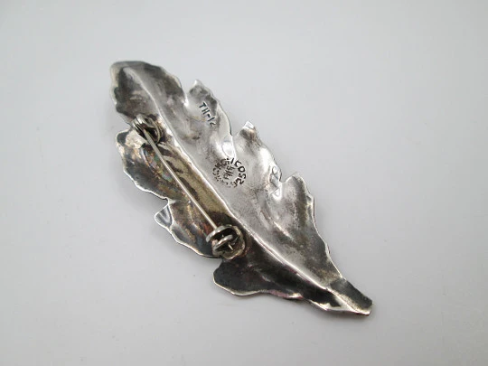 Oak leaf women's brooch. 925 sterling silver. Safety pin back. Taxco (Mexico). 1970's