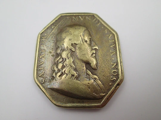 Octagonal bronze medal. Salvator mundi and Mater Salvatoris. 19th century. Europe