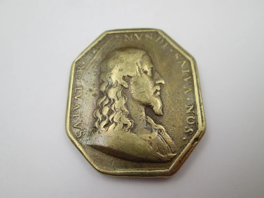 Octagonal bronze medal. Salvator mundi and Mater Salvatoris. 19th century. Europe