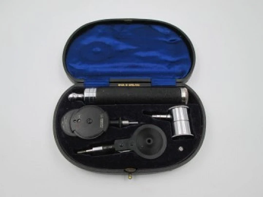 Oftalmoscopio May. Bruce Green & Co. Ltd. Londres. Años 30. Caja