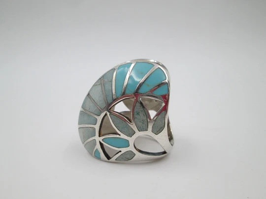 Oko women's seashell ring. 925 sterling silver and blue enamel. United States. 1980's