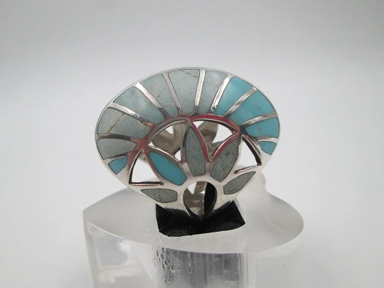 Oko women's seashell ring. 925 sterling silver and blue enamel. United States. 1980's