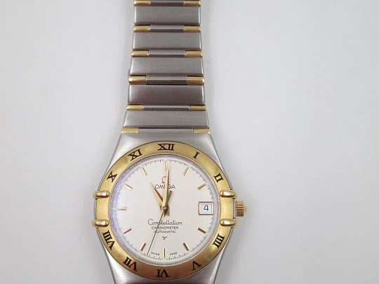 Omega Constellation men's wristwatch. Steel & 18k gold. 2005. Automatic. Box