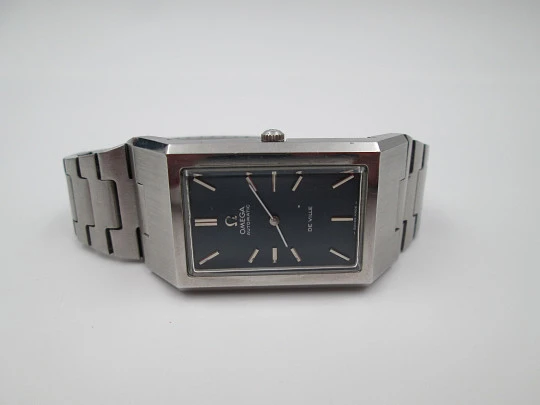 Omega De Ville Curvex Tank. Stainless steel. Automatic. Box. Bracelet. 1970's