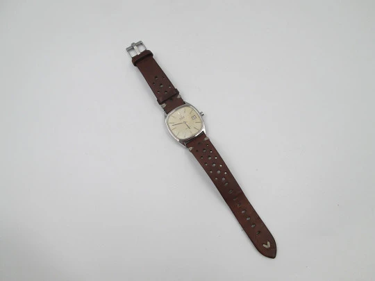 Omega De Ville men's quartz watch. Stainless steel. Calendar. Square case. 1970's. Swiss