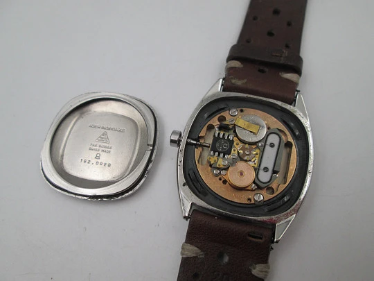 Omega De Ville men's quartz watch. Stainless steel. Calendar. Square case. 1970's. Swiss