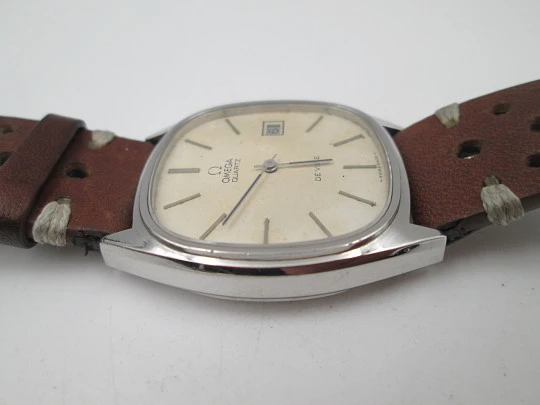 Omega De Ville. Acero inoxidable. Calendario. Caja cuadrada. Calibre cuarzo. Suiza. 1970 Omega De Ville. Acero inoxidable. Calendario. Caja cuadrada. Calibre cuarzo. Suiza. 1970