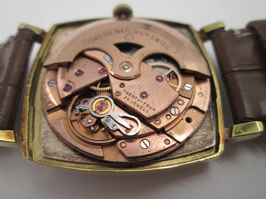 Omega De Ville. Acero y chapado oro. Caja cuadrada. Automático. Correa piel. 1960