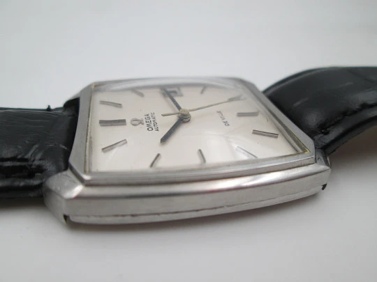 Omega De Ville. Stainless steel. Automatic. Date. Strap. 1970's