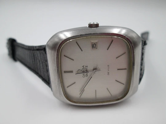 Omega De Ville. Stainless steel. Quartz. Calendar. Leather strap. 1970's