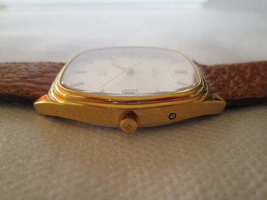 Omega De Ville. Steel & 20 microns gold plated. Quartz. Date. Strap. 1970's