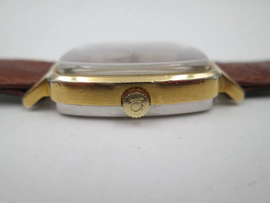 Omega Genève. 20 micron gold plated and steel. Automatic. Calendar. Strap. 1970's Omega Genève. 20 micron gold plated and steel. Automatic. Calendar. Strap. 1970's