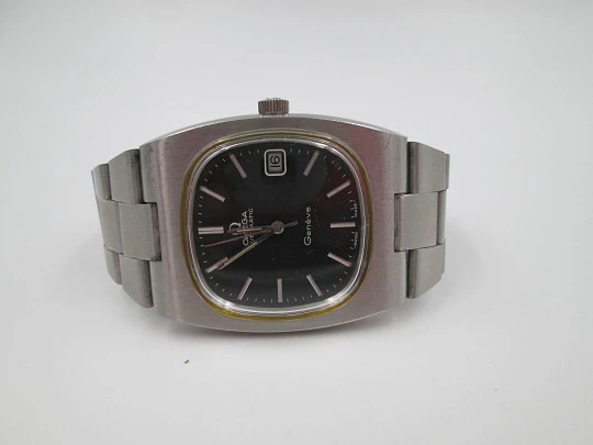 Omega Genève. Acero inoxidable. Automático. Calendario. Dial negro. Brazalete. 1970