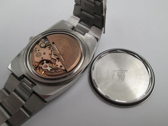 Omega Genève. Acero inoxidable. Automático. Calendario. Dial negro. Brazalete. 1970