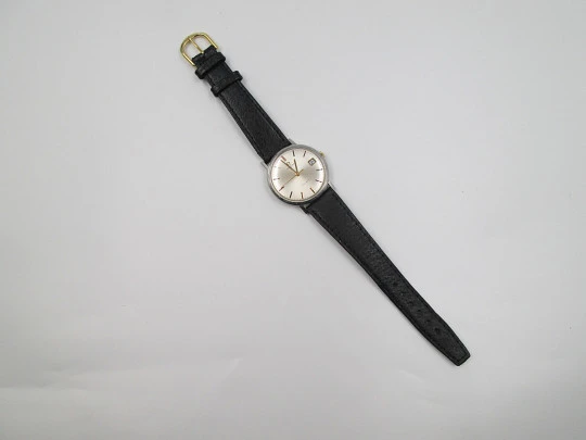 Omega Genève. Acero inoxidable. Cuerda manual. Calendario. Correa. Suiza. 1960