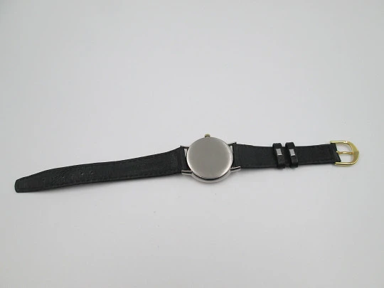 Omega Genève. Acero inoxidable. Cuerda manual. Calendario. Correa. Suiza. 1960