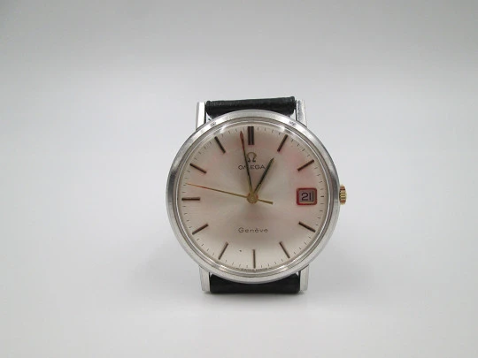 Omega Genève. Acero inoxidable. Cuerda manual. Calendario. Correa. Suiza. 1960